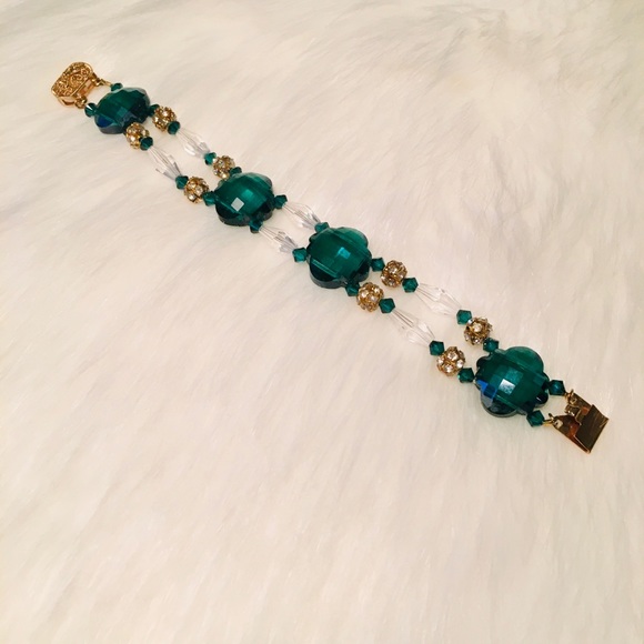 Beautiful handmade turquoise Swarovski bracelet - Picture 4 of 4